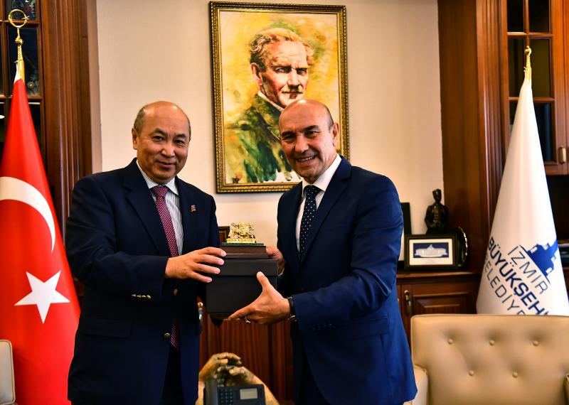 Ambassador visits Izmir 