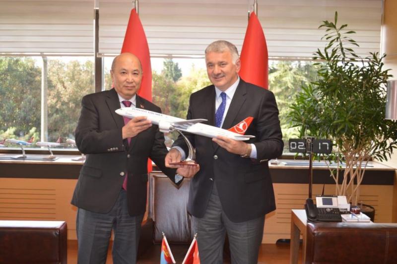 Ambassador of Mongolia met with CEO of the Turkish Airlines