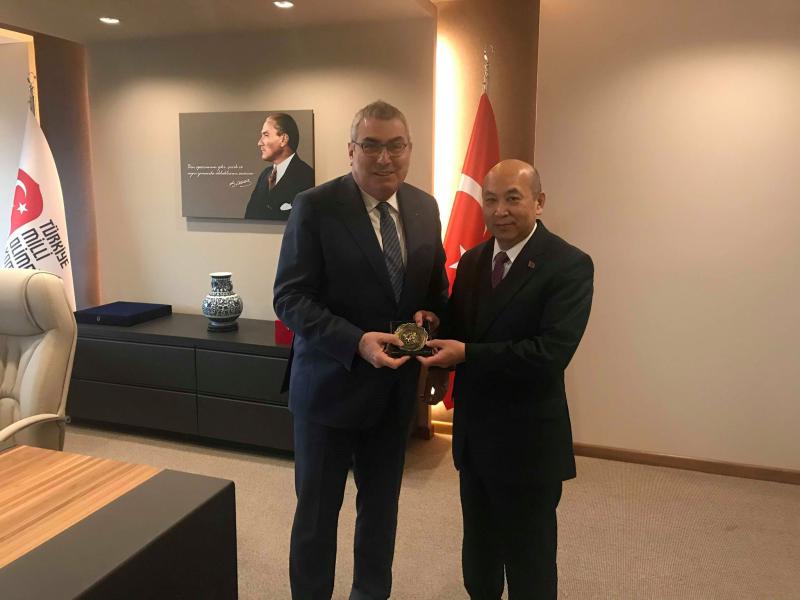 Ambassador visits Turkey’s National Olympic Committee